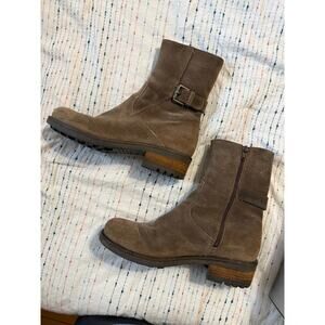 La Canadienne Camilla Stone Oiled Suede Boots Women’s Size 8 In Box